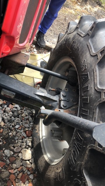 Zetor Forterra 124.41 przedni napęd kompletny - Axle and parts for Agricultural machinery: picture 1 Zetor Forterra 124.41 przedni napęd kompletny - Axle and parts for Agricultural machinery: picture 1