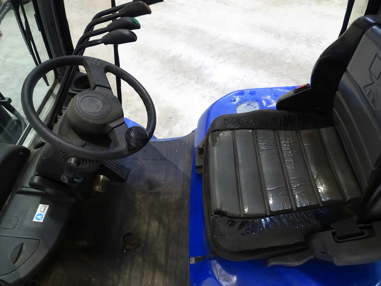 Cesab M325G - LPG forklift: picture 4 Cesab M325G - LPG forklift: picture 4