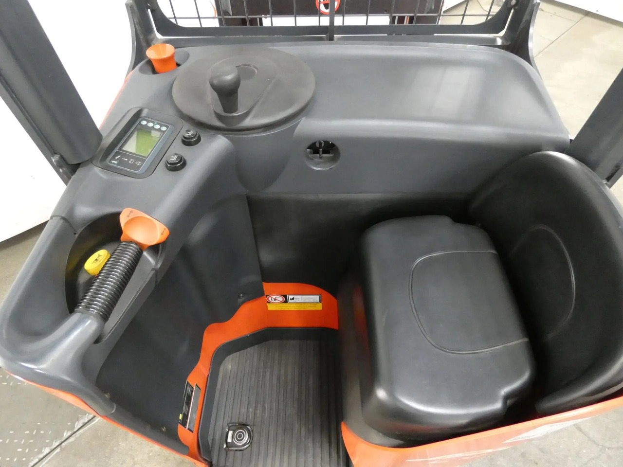 Linde L12LS - Stacker: picture 3 Linde L12LS - Stacker: picture 3