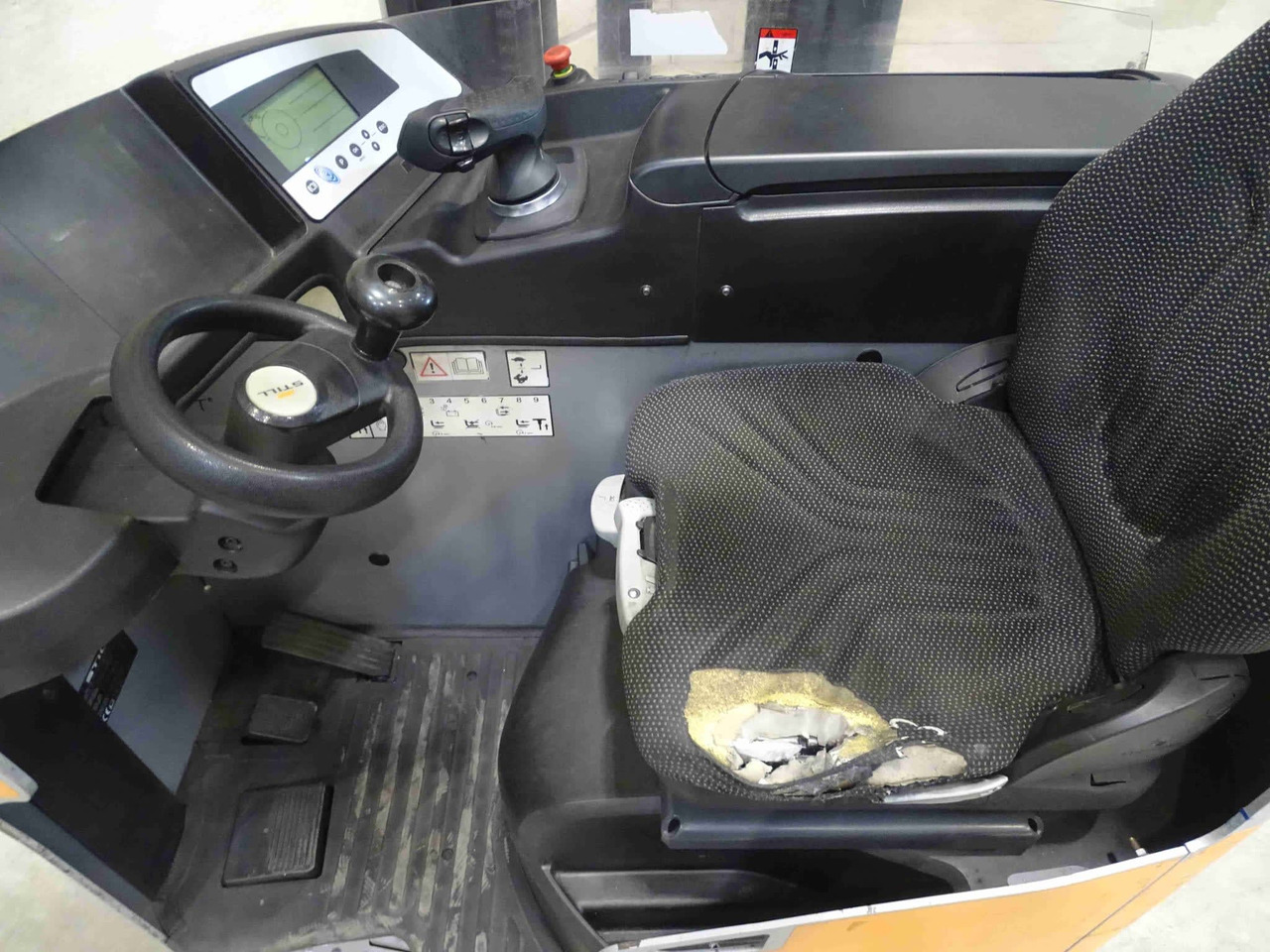 STILL FM-X 17 - Reach truck: picture 4 STILL FM-X 17 - Reach truck: picture 4