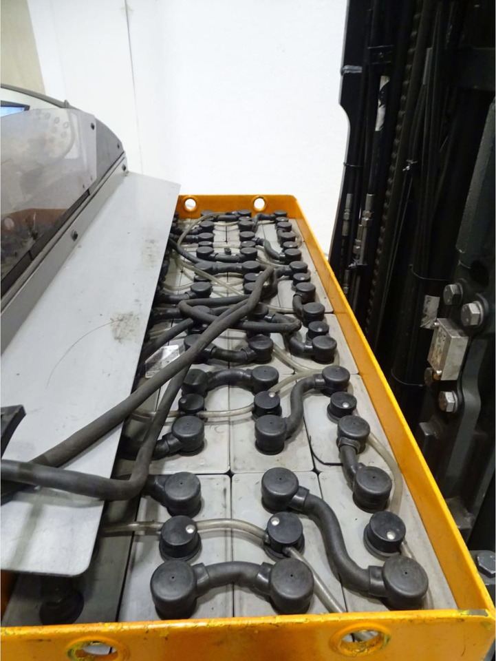 STILL FM-X17 - Reach truck: picture 4 STILL FM-X17 - Reach truck: picture 4