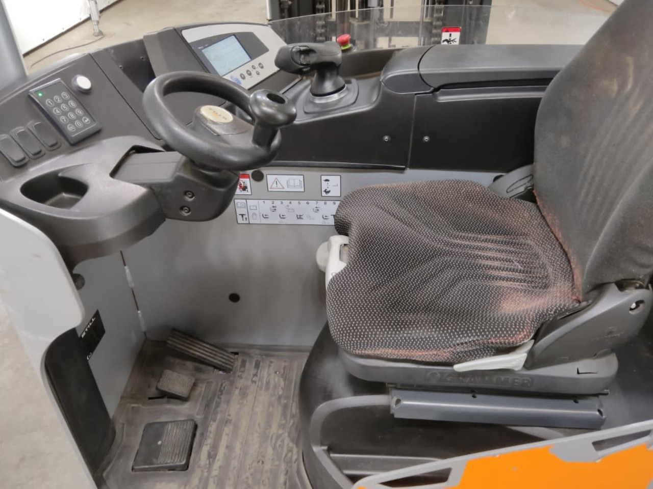 STILL FM-X17 - Reach truck: picture 3 STILL FM-X17 - Reach truck: picture 3