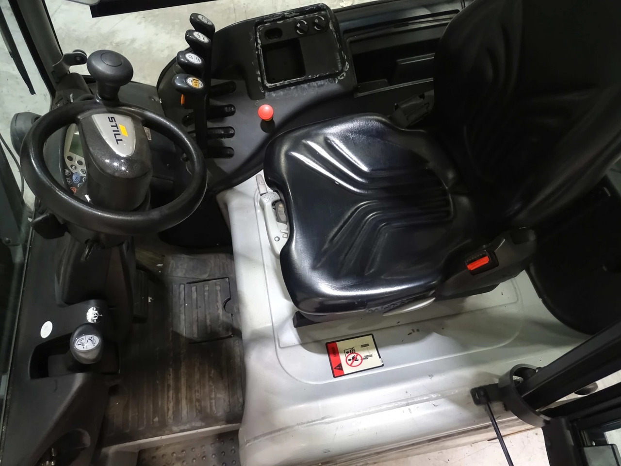 STILL RX20-18 - Electric forklift: picture 4 STILL RX20-18 - Electric forklift: picture 4