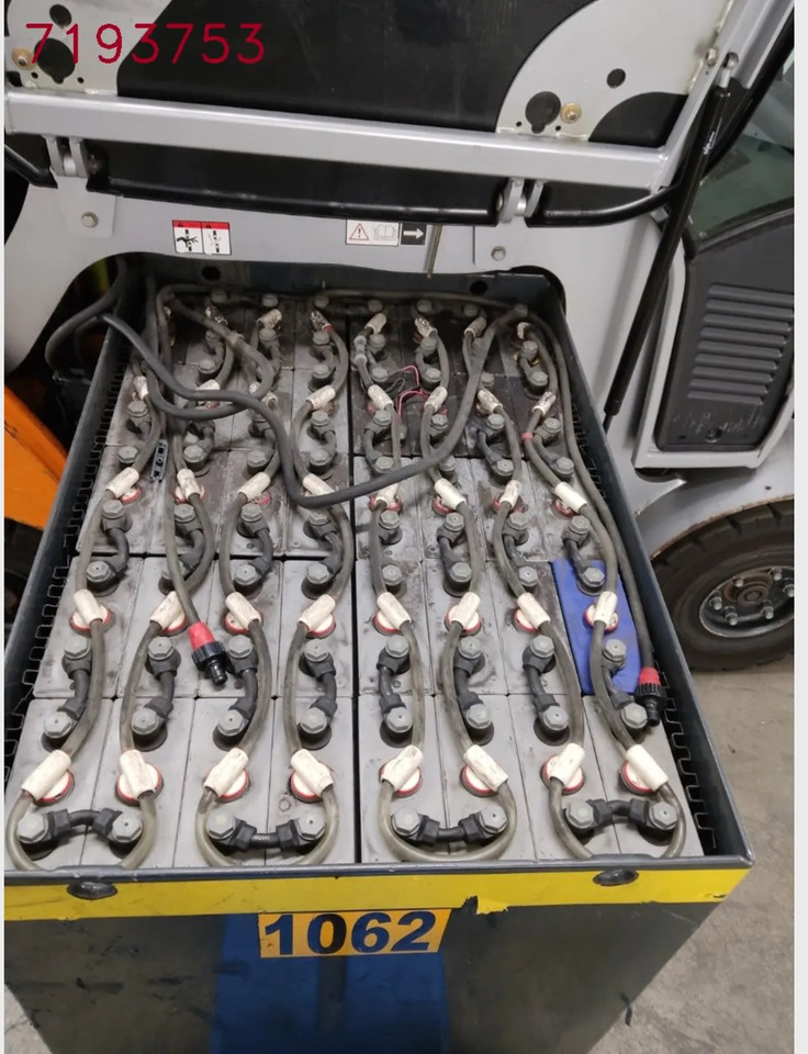 STILL RX60-25 - Electric forklift: picture 5 STILL RX60-25 - Electric forklift: picture 5
