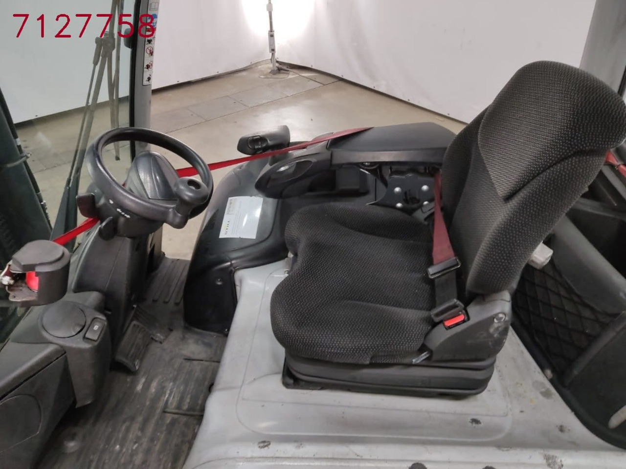 STILL RX60-30 - Electric forklift: picture 4 STILL RX60-30 - Electric forklift: picture 4