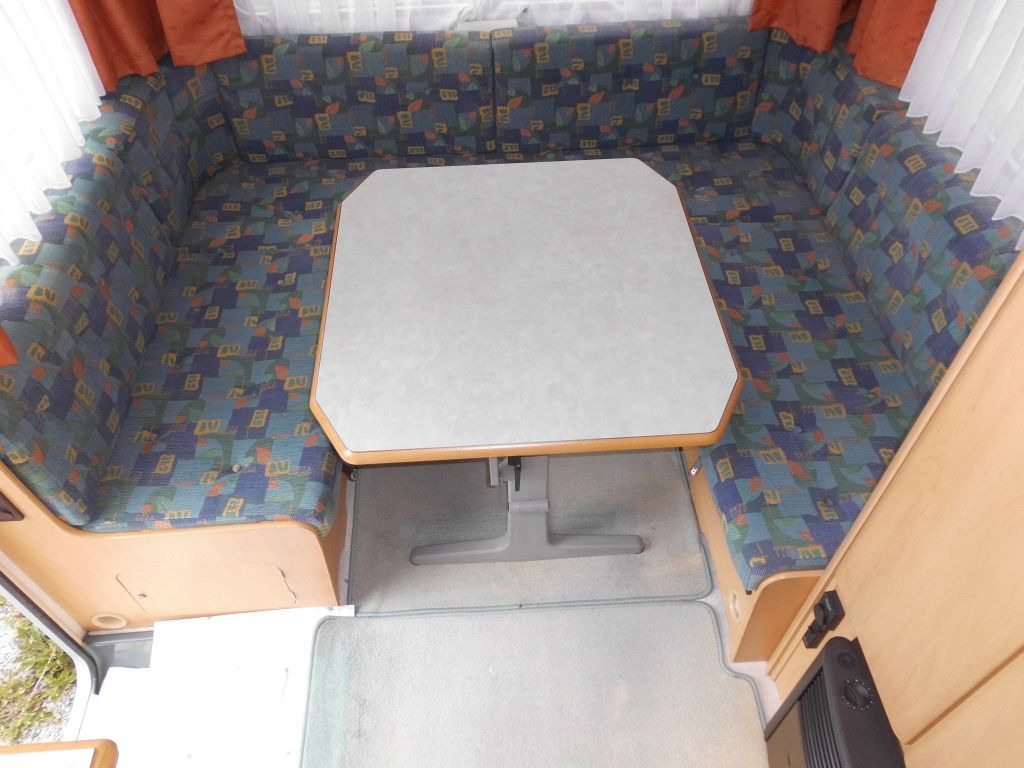 Fendt Saphir 490 TF Aus 1 Hand mit Vorzelt .. - Caravan: picture 5 Fendt Saphir 490 TF Aus 1 Hand mit Vorzelt .. - Caravan: picture 5