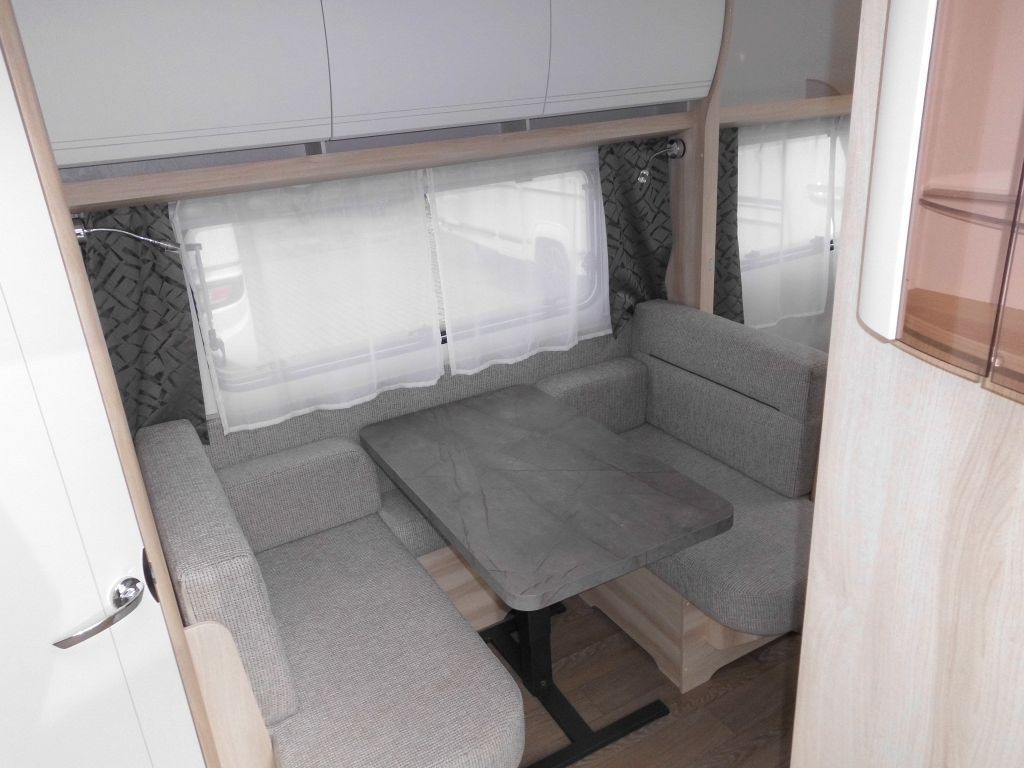Hobby De Luxe 460 SFf 1500kg. Ambiente, FBH - Caravan: picture 5 Hobby De Luxe 460 SFf 1500kg. Ambiente, FBH - Caravan: picture 5