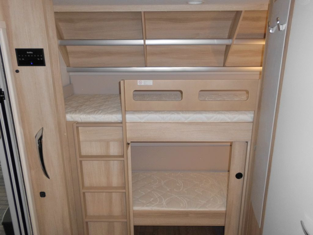 Caravan Hobby De Luxe 490 KMF 2026 GARAGE AUTARK 1800kg.+++: picture 13