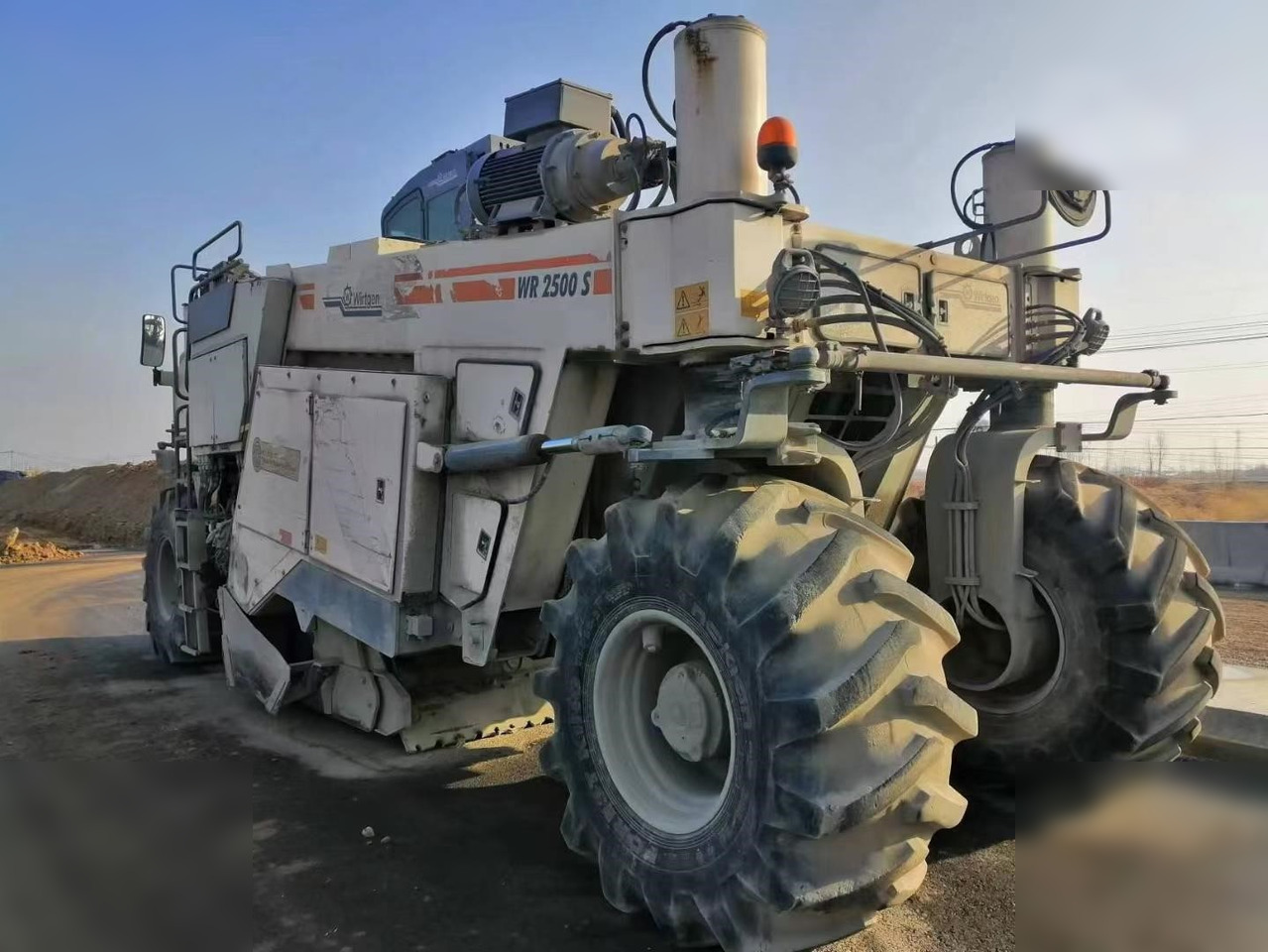 2010 WIRTGEN WR2500S - Soil stabilizer: picture 1 2010 WIRTGEN WR2500S - Soil stabilizer: picture 1