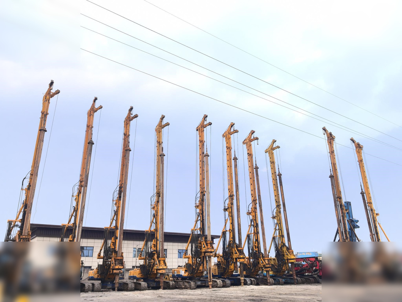 2013 BAUER BG25 - Drilling rig: picture 1 2013 BAUER BG25 - Drilling rig: picture 1