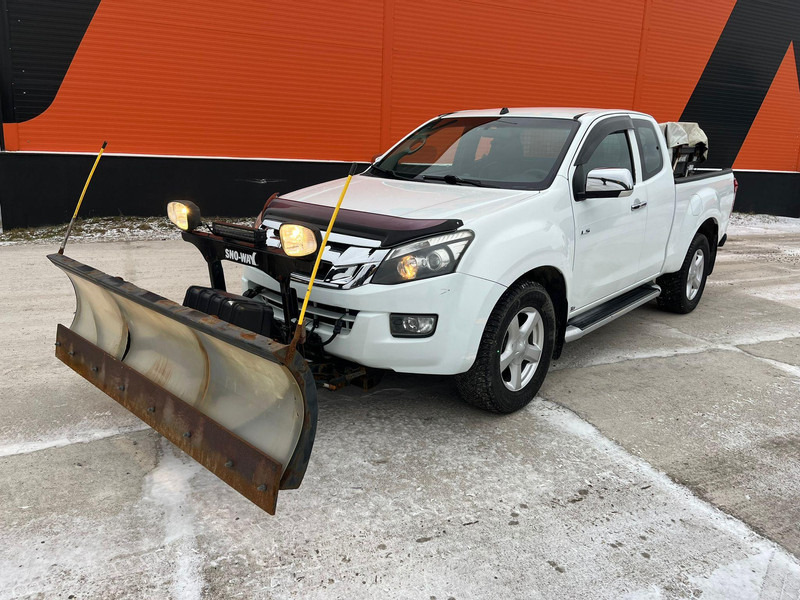 Isuzu D-max 4x4 SNOW PLOW & SPREADER - Car: picture 2 Isuzu D-max 4x4 SNOW PLOW & SPREADER - Car: picture 2