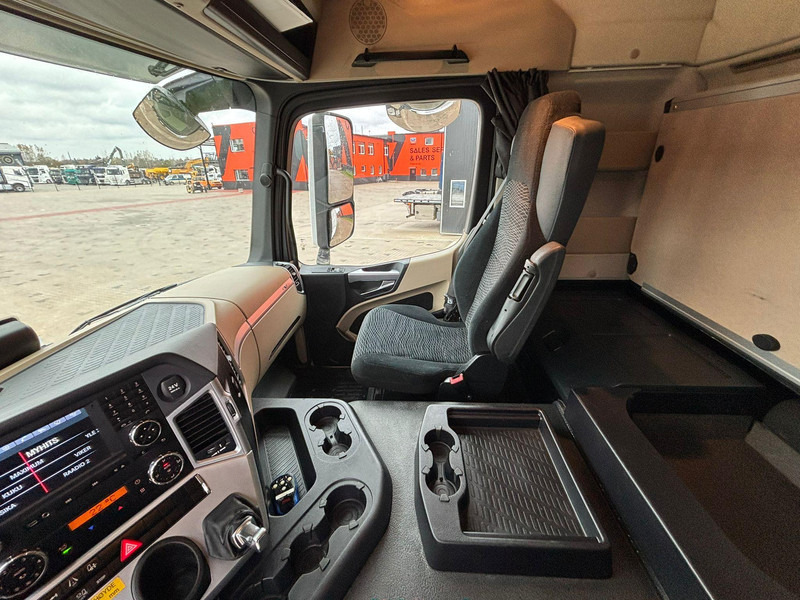 Box truck Mercedes-Benz Actros 1832 4x2 BOX L=7782 mm: picture 20