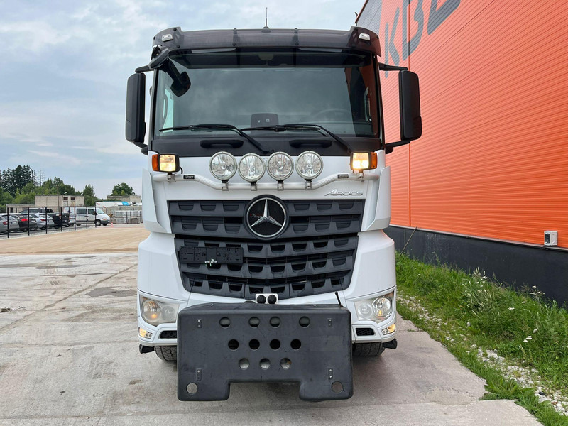 Mercedes-Benz Arocs 3242 8x4 + PK22002 - Hook lift truck, Crane truck: picture 3 Mercedes-Benz Arocs 3242 8x4 + PK22002 - Hook lift truck, Crane truck: picture 3