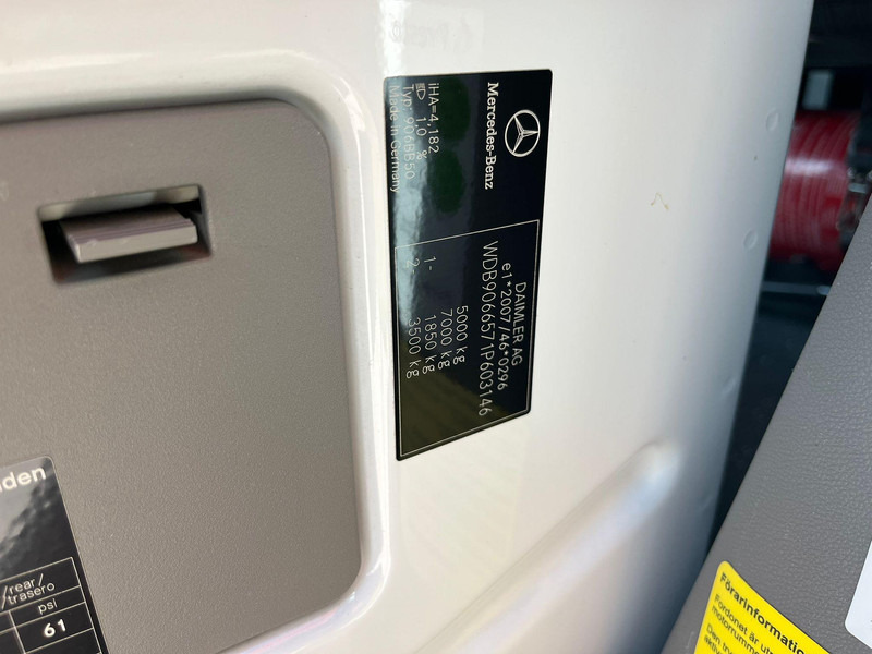 Minibus, Passenger van Mercedes-Benz Sprinter 516 CDI 4x2 19 SEATS: picture 19