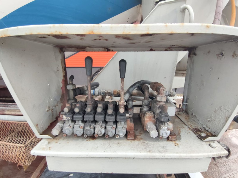 Concrete mixer semi-trailer NOR SLEP SK 26 Stetter AM 10 SH: picture 14 Concrete mixer semi-trailer NOR SLEP SK 26 Stetter AM 10 SH: picture 14