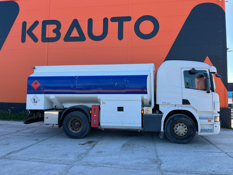 Scania P 320 4x2 TANK 11000 l / 2000 + 3000 + 3000 + 3000 l - Tank truck: picture 4 Scania P 320 4x2 TANK 11000 l / 2000 + 3000 + 3000 + 3000 l - Tank truck: picture 4