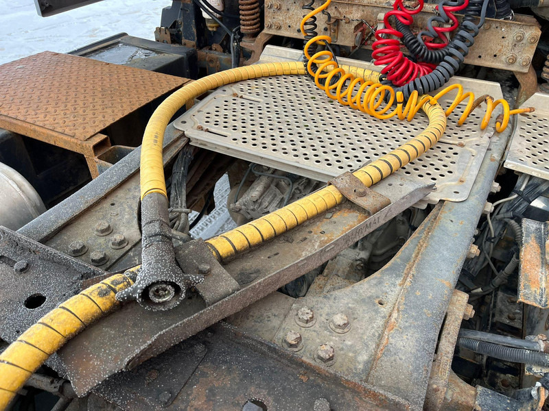Leasing of DAF XF 105.410 4x2 NOT ROADWORTHY ! / HYDRAULICS DAF XF 105.410 4x2 NOT ROADWORTHY ! / HYDRAULICS: picture 11