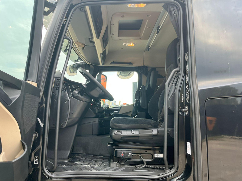 Tractor unit Mercedes-Benz Actros 2663 6x4 GCW 76 ton / RETARDER: picture 19