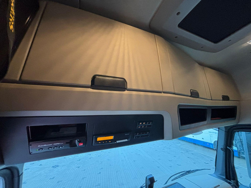 Tractor unit Mercedes-Benz Actros 2663 6x4 GIGASPACE / RETARDER / PTO: picture 20