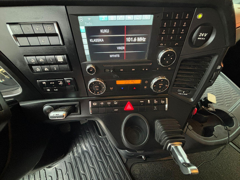 Tractor unit Mercedes-Benz Actros 2663 6x4 GIGASPACE / RETARDER / PTO: picture 18