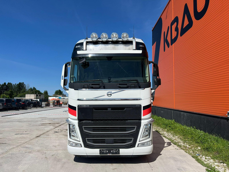 Volvo FH 540 6x2 GLOBE XL / ADR / RETARDER / DOUBLE BOGIE - Tractor unit: picture 2 Volvo FH 540 6x2 GLOBE XL / ADR / RETARDER / DOUBLE BOGIE - Tractor unit: picture 2