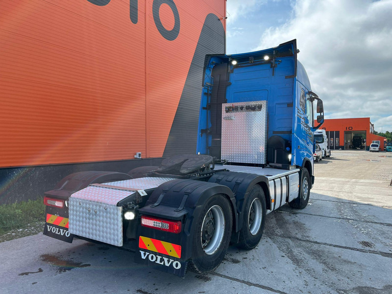 Volvo FH 540 6x4 GCW 80 ton / HYDRAULICS / RETARDER / BIG AXLES / TANDEM AXLE LIFT - Tractor unit: picture 5 Volvo FH 540 6x4 GCW 80 ton / HYDRAULICS / RETARDER / BIG AXLES / TANDEM AXLE LIFT - Tractor unit: picture 5