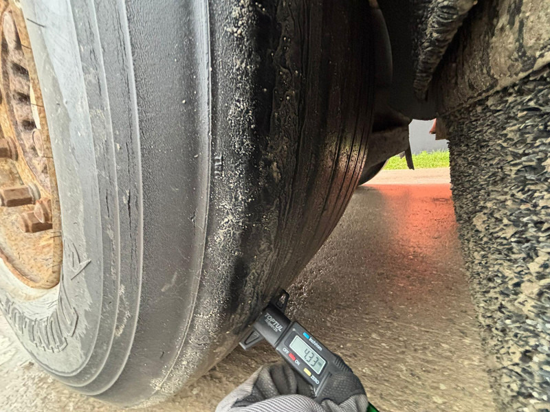 Closed box trailer Vak V-4-40 SAF AXLES / EXTENDABLE DRAWBAR: picture 20