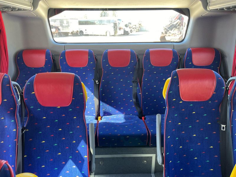 Volvo B8R 8900 LE 6x2*4 44 SEATS + 53 STANDING / AC / AUXILIARY HEATER / FOGMAKER - Suburban bus: picture 3 Volvo B8R 8900 LE 6x2*4 44 SEATS + 53 STANDING / AC / AUXILIARY HEATER / FOGMAKER - Suburban bus: picture 3