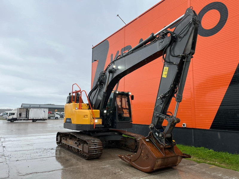 Volvo ECR 235 E CENTRAL LUBRICATION / AC - Crawler excavator: picture 3 Volvo ECR 235 E CENTRAL LUBRICATION / AC - Crawler excavator: picture 3