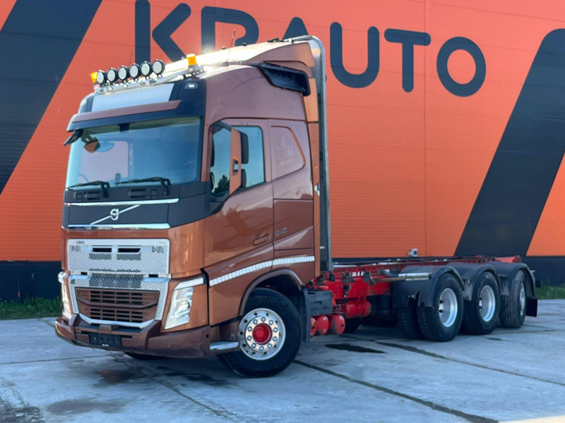 Volvo FH 540 8x4*4 GLOBE XL / 9 ton FRONT AXLE - Cab chassis truck: picture 1 Volvo FH 540 8x4*4 GLOBE XL / 9 ton FRONT AXLE - Cab chassis truck: picture 1