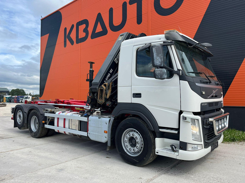 Volvo FM 330 6x2*4 HIAB 192E-5 / HIAB XR 18 ton / L=5100 mm - Hook lift truck, Crane truck: picture 4 Volvo FM 330 6x2*4 HIAB 192E-5 / HIAB XR 18 ton / L=5100 mm - Hook lift truck, Crane truck: picture 4