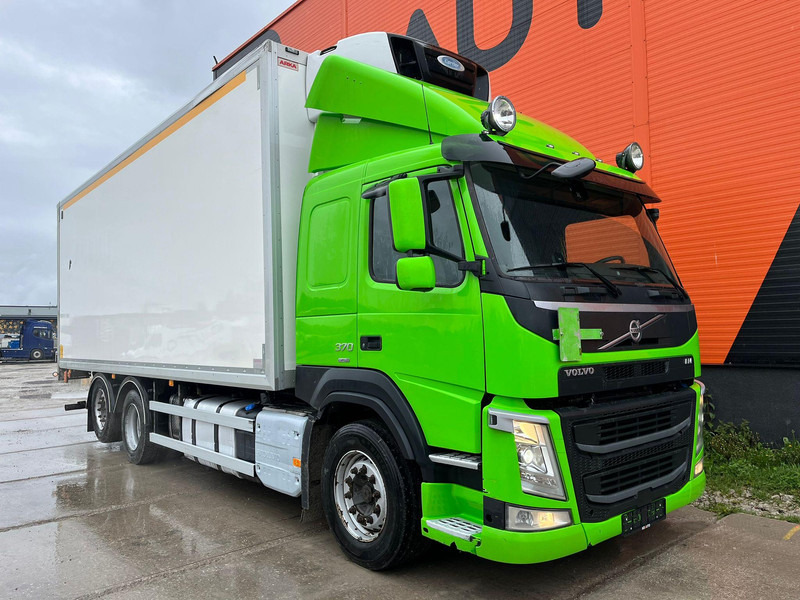 Volvo FM 370 6x2*4 SUPRA 850 / BOX L=7430 mm - Refrigerator truck: picture 4 Volvo FM 370 6x2*4 SUPRA 850 / BOX L=7430 mm - Refrigerator truck: picture 4