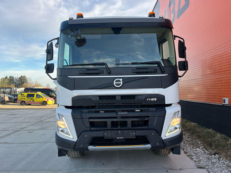 Volvo FMX 430 8x4*4 BSH 103 / 10 m3 - Concrete mixer truck: picture 3 Volvo FMX 430 8x4*4 BSH 103 / 10 m3 - Concrete mixer truck: picture 3