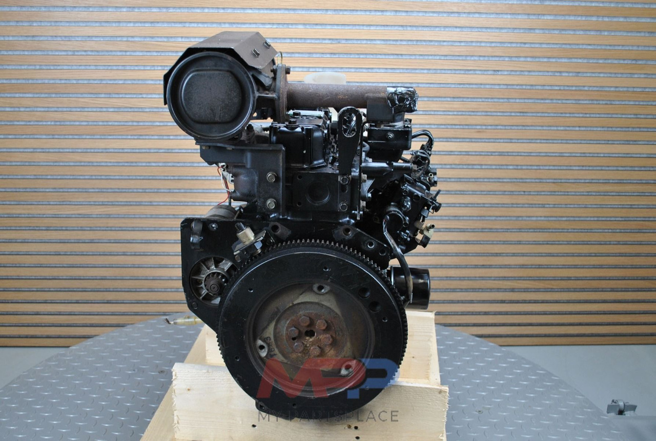 Komatsu 3D82A - Engine: picture 3 Komatsu 3D82A - Engine: picture 3