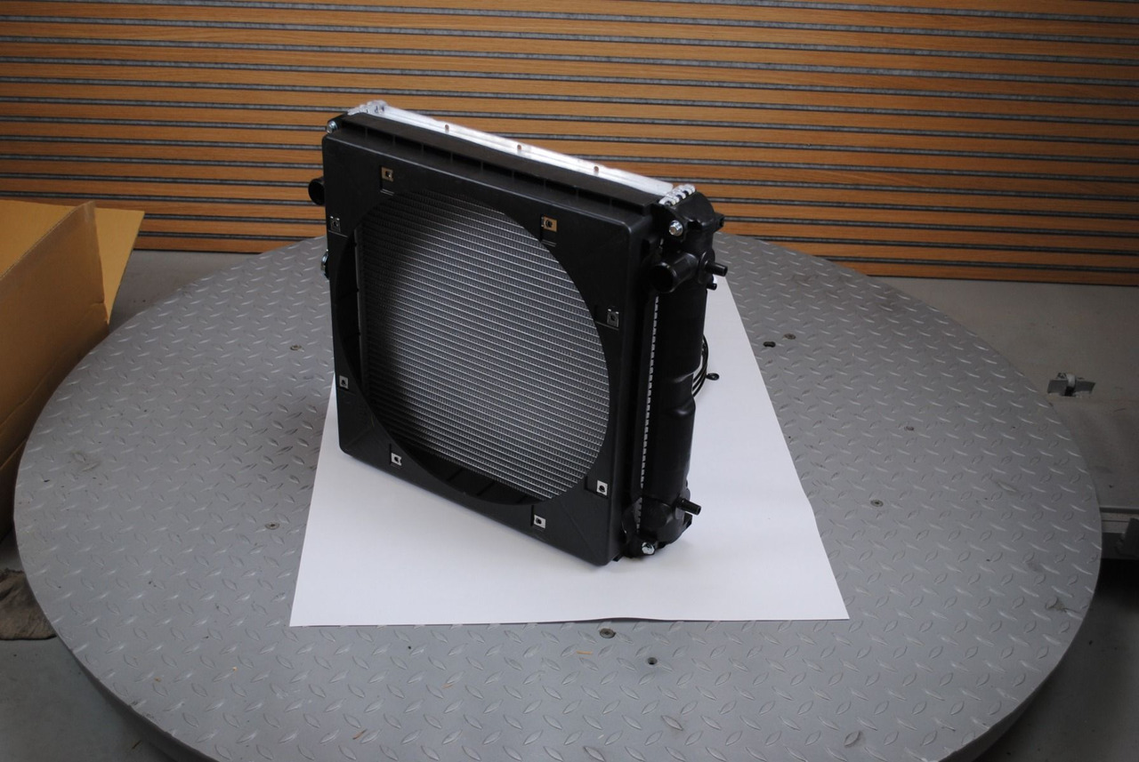 Yanmar Yanmar Radiator 129601-44500 - Engine: picture 4 Yanmar Yanmar Radiator 129601-44500 - Engine: picture 4
