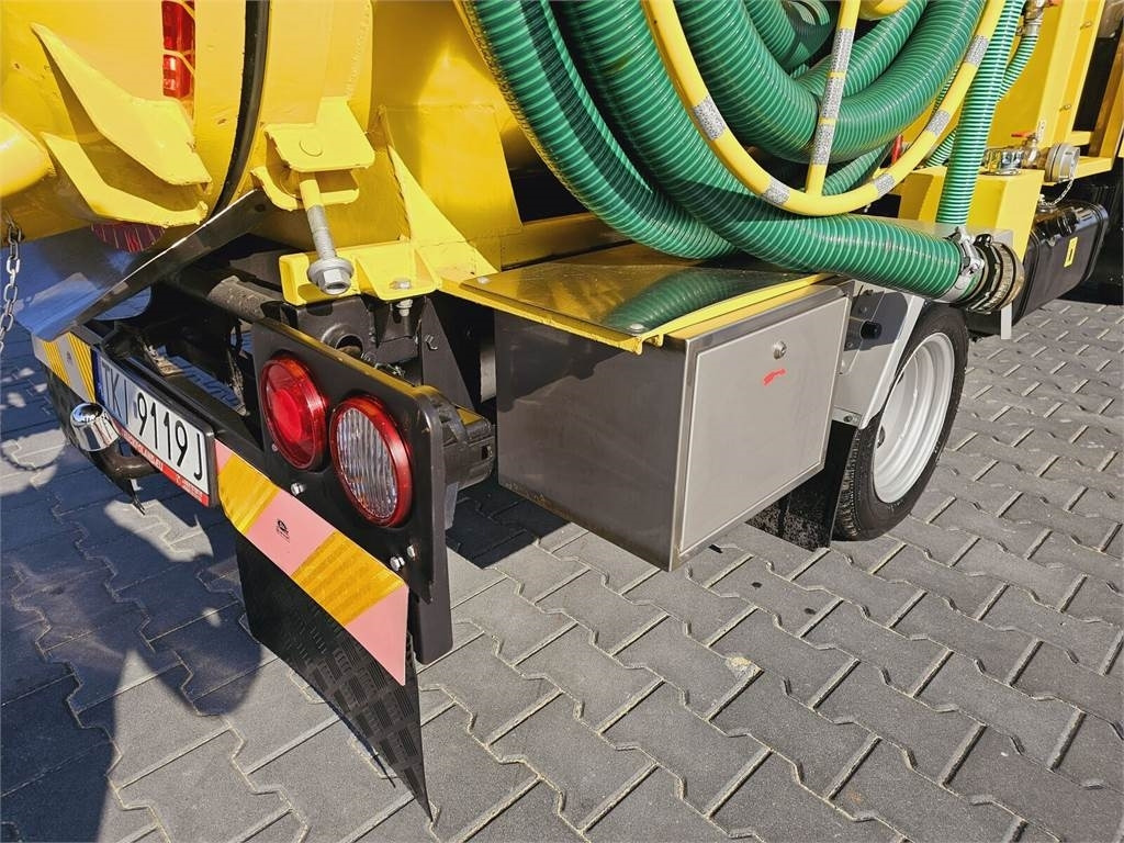 Isuzu Kia on categories B COMBI WUKO FOR DUCT CLEANING 2 - Vacuum truck: picture 4 Isuzu Kia on categories B COMBI WUKO FOR DUCT CLEANING 2 - Vacuum truck: picture 4