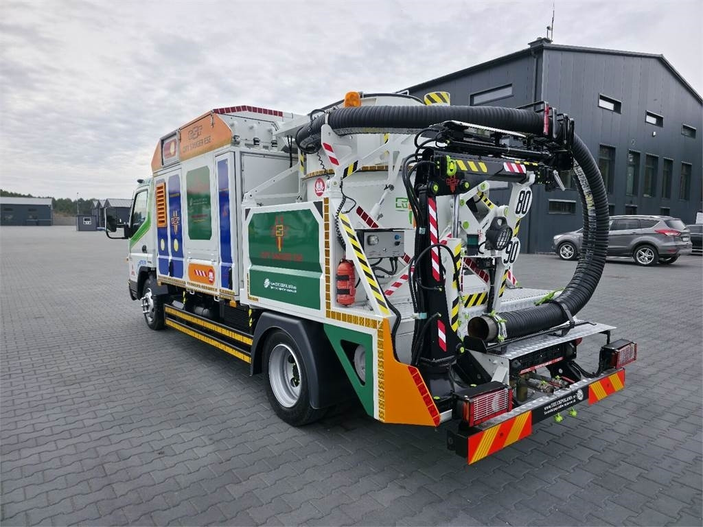 Mitsubishi CANTER odkurzacz koparka ssąca Saugbagger CITY SAU  - Vacuum truck: picture 5 Mitsubishi CANTER odkurzacz koparka ssąca Saugbagger CITY SAU  - Vacuum truck: picture 5