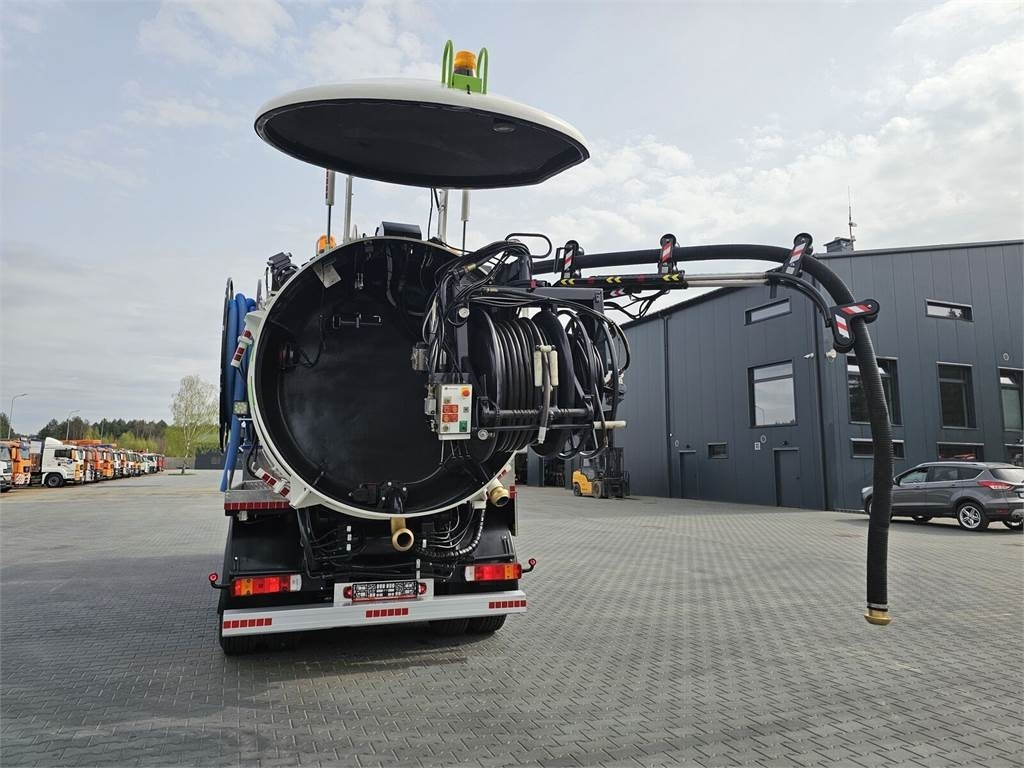 Scania WUKO KAISER EUR-MARK PKL 8.8 FOR COMBI DECK CLEANI - Vacuum truck: picture 2 Scania WUKO KAISER EUR-MARK PKL 8.8 FOR COMBI DECK CLEANI - Vacuum truck: picture 2