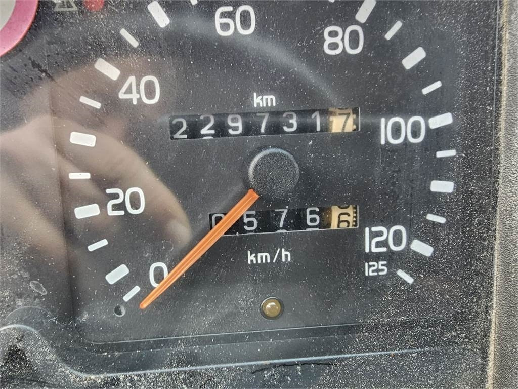 Container transporter/ Swap body truck Volvo FH 16 470 KM 6x2 low mileage 229700 km !!!!: picture 20 Container transporter/ Swap body truck Volvo FH 16 470 KM 6x2 low mileage 229700 km !!!!: picture 20