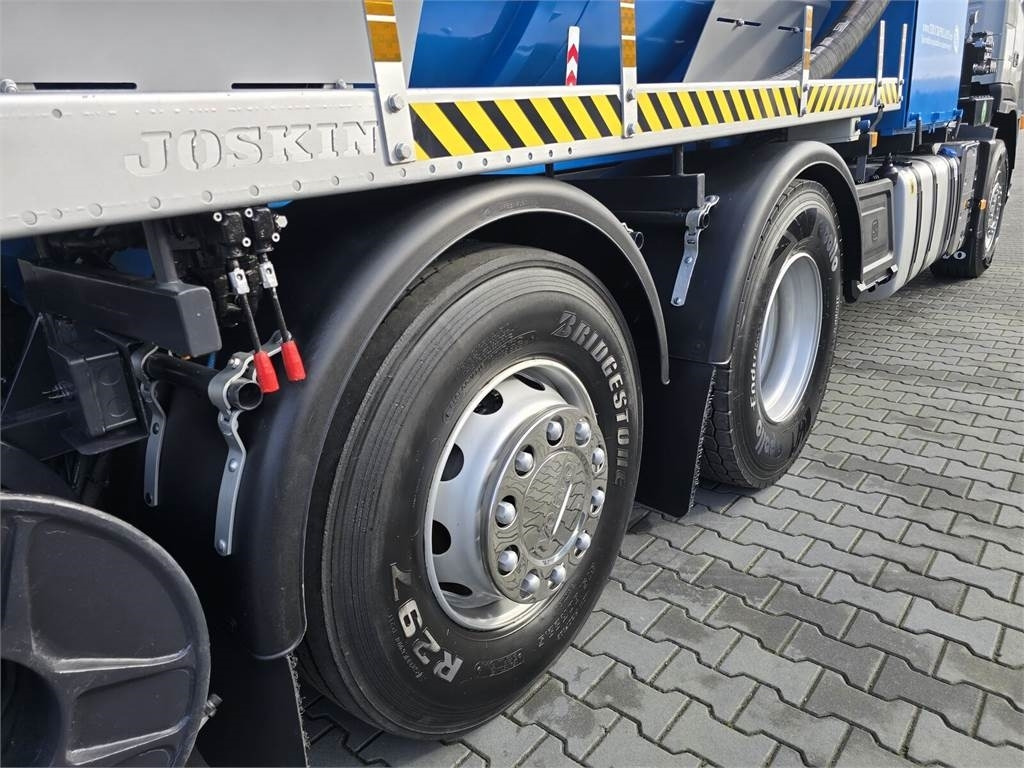 Volvo JOSKIN WUKO FOR CLEANING COMBI - Vacuum truck: picture 2 Volvo JOSKIN WUKO FOR CLEANING COMBI - Vacuum truck: picture 2