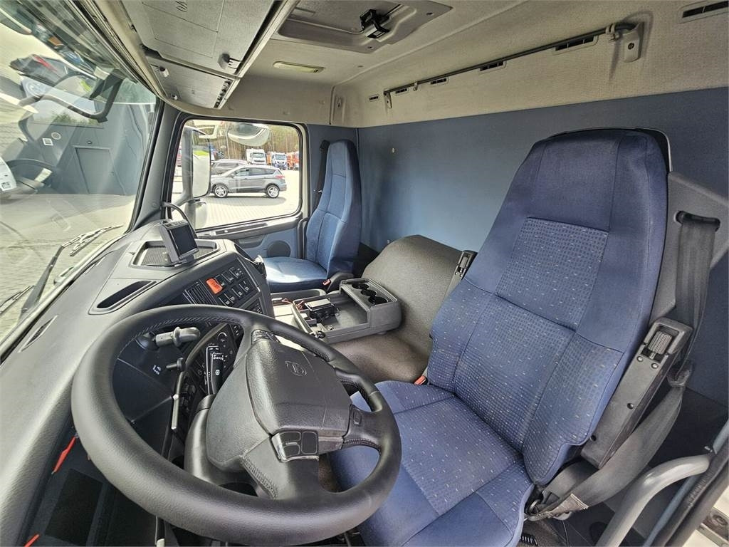 Volvo WUKO ADR ROLBA FOR CLEANING CHANNELS COMBI - Vacuum truck: picture 2 Volvo WUKO ADR ROLBA FOR CLEANING CHANNELS COMBI - Vacuum truck: picture 2