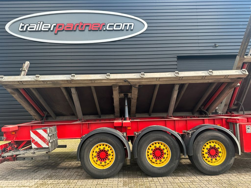 Faymonville DESOT 3 achs. Schräglader Faymonville DESOT 3 achs. Schräglader - Low loader semi-trailer: picture 4 Faymonville DESOT 3 achs. Schräglader Faymonville DESOT 3 achs. Schräglader - Low loader semi-trailer: picture 4