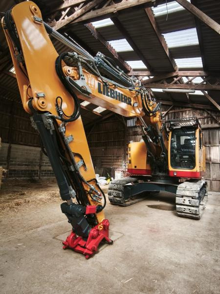 Liebherr R 926 COMPACT - Crawler excavator: picture 1 Liebherr R 926 COMPACT - Crawler excavator: picture 1