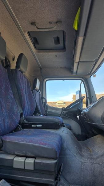 Refrigerator truck Mercedes Atego 1823: picture 10