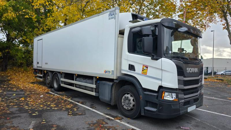 Scania P 320 - Refrigerator truck: picture 1 Scania P 320 - Refrigerator truck: picture 1