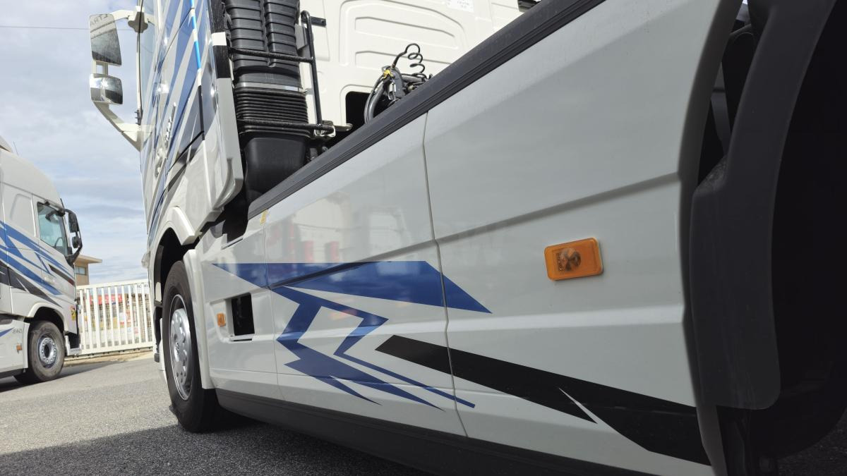 Volvo FH 500 iSave (Location / Rent) - Tractor unit: picture 4 Volvo FH 500 iSave (Location / Rent) - Tractor unit: picture 4