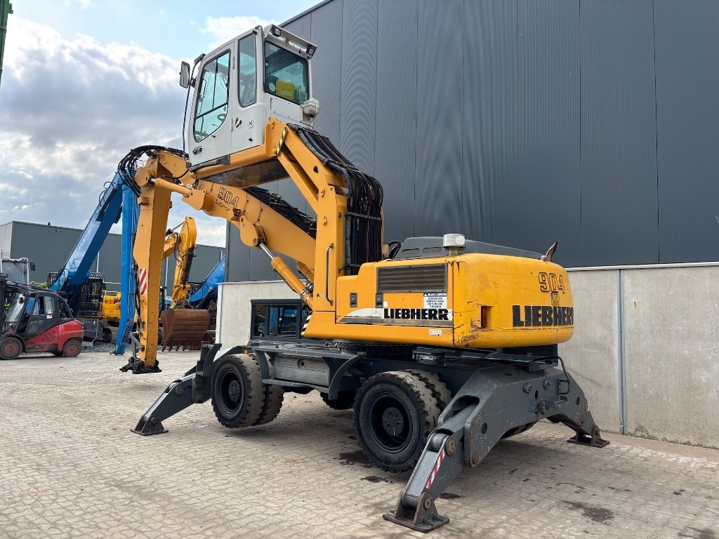 Liebherr A 904 C HD - Waste/ Industry handler: picture 2 Liebherr A 904 C HD - Waste/ Industry handler: picture 2