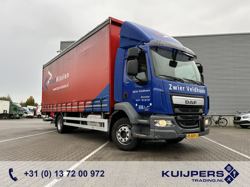 DAF LF 210 FA / 12 Ton / 471 dkm / Curtainside / Loadlift / APK TUV 06-26 - Curtainsider truck: picture 1 DAF LF 210 FA / 12 Ton / 471 dkm / Curtainside / Loadlift / APK TUV 06-26 - Curtainsider truck: picture 1
