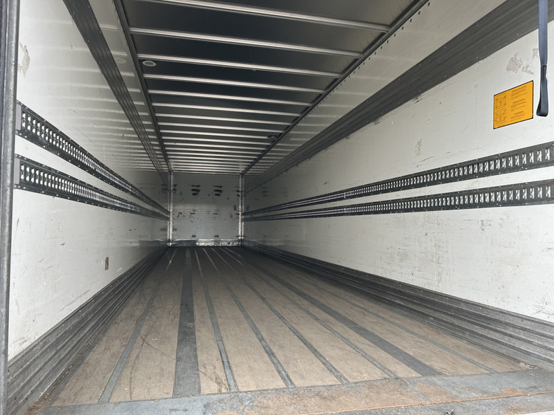Fruehauf FSR MD4 / Box / Loadlift 2000 kg / Lift axle / APK TUV 12-25 - Closed box semi-trailer: picture 3 Fruehauf FSR MD4 / Box / Loadlift 2000 kg / Lift axle / APK TUV 12-25 - Closed box semi-trailer: picture 3