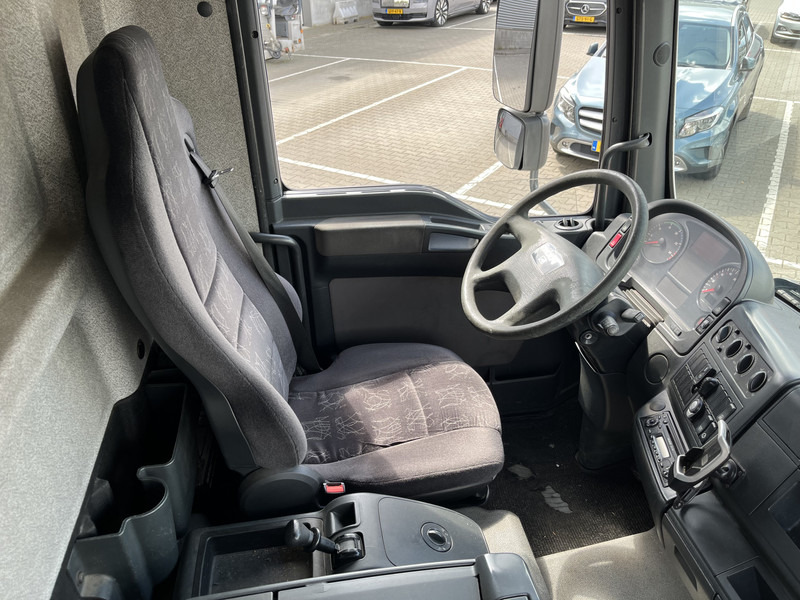 MAN TGL 12.180 Euro 4 / 12 Ton / 781 dkm / Canvas Box / APK TUV 10-25 - Box truck: picture 3 MAN TGL 12.180 Euro 4 / 12 Ton / 781 dkm / Canvas Box / APK TUV 10-25 - Box truck: picture 3